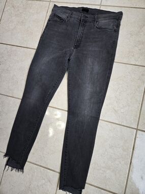 MOTHER Women's High-Rise Skinny Jeans in Washed Black Frayed Bottom Size 33